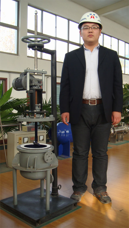 國內(nèi)最小的搪玻璃設(shè)備5L搪玻璃反應(yīng)釜太極制造