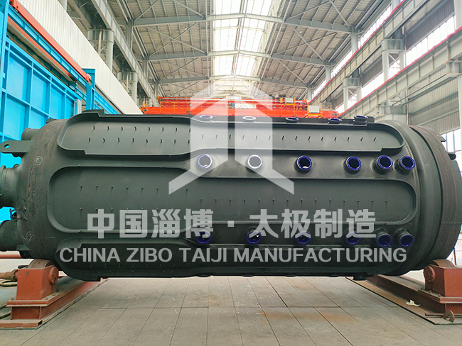 行業(yè)極限挑戰(zhàn)！這款非標搪玻璃反應釜創(chuàng)兩項 “最難” 紀錄